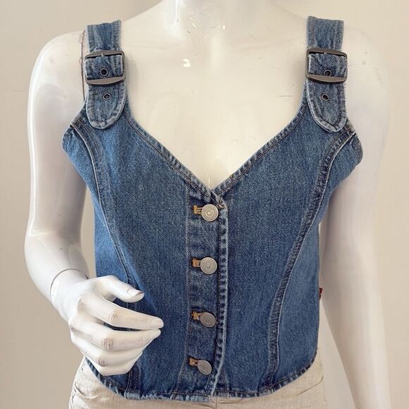 Levi’s Charlie Denim Button Up Crop Top in I’m Never Wrong w Adjustable Straps - Picture 4 of 8